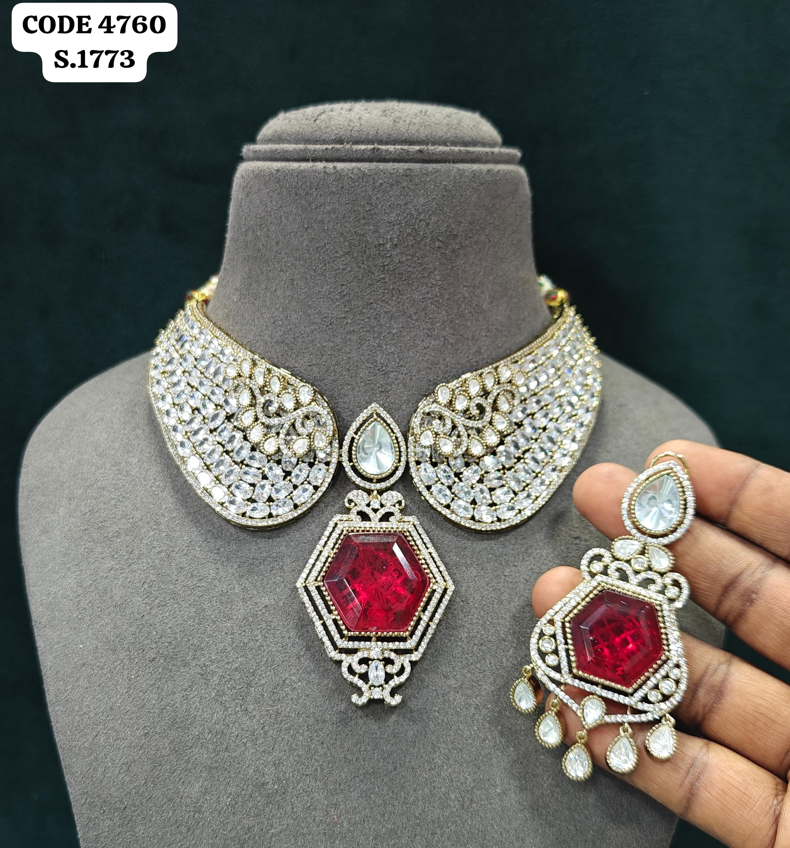Necklace Set 047